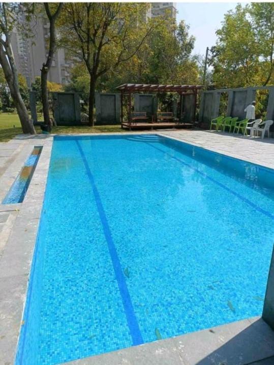 Sunahari Bagh - Pool Farm Retreat @ グルガウン エクステリア 写真